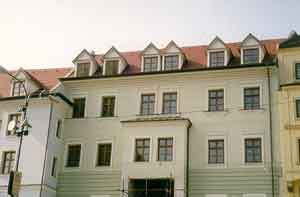 realfas2.jpg (5637 bytes)
